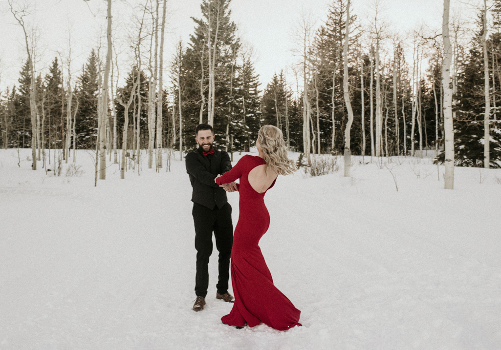 How to choose the perfect outfit for your photo session, Montrose Colorado Photographer, Couples Photographer 