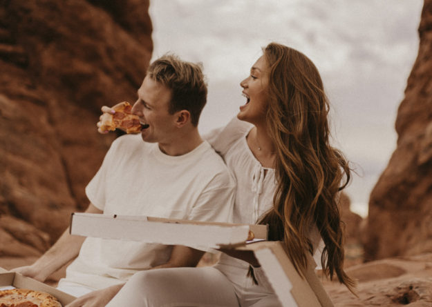 Sarah Hall Photography_Montrose Colorado Photographer_Moab Utah Photographer_Moab Engagement pics_Arches Photoshoot_Destination Engagement Photos, Destination Photographer, Moab Arches, Pizza Photoshoot